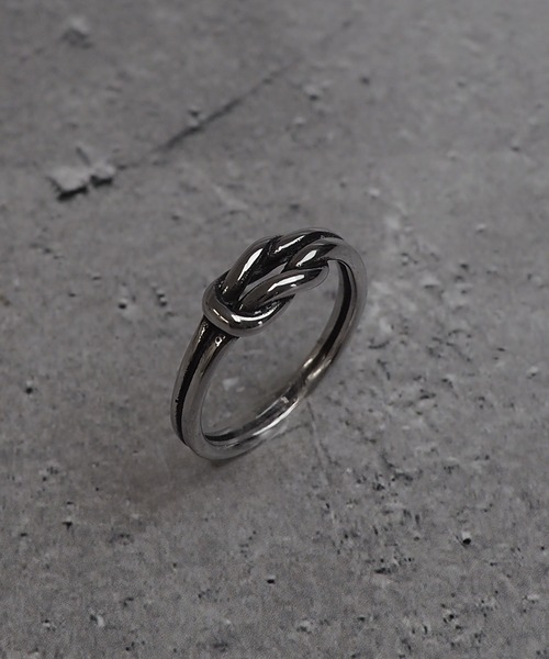 ARROWM(アローム)の「ARROWM ノットリング(リング・メンズ・シルバー・13号/16号/18号/20号)」の7枚目の写真