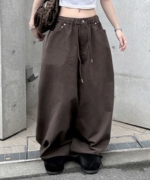 YACA（ヤーカ）の「Curved Balloon Pants/カーブバルーンパンツ【ユニセックス着用可能】（その他パンツ）」