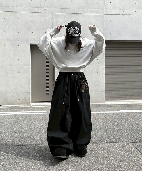 YACA(ヤーカ)の「Curved Balloon Pants/カーブバルーンパンツ【ユニセックス着用可能】(その他パンツ・レディース・ブラック/ブラウン/ライトベージュ・FREE)」の10枚目の写真