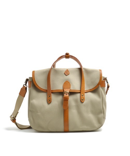 CLEDRAN(クレドラン)の「【帆布×本革 A4収納可能】CL3755 GRAN 2WAY BAG(ショルダーバッグ・レディース・オリーブ/サンドベージュ/ブラック・FREE)」の4枚目の写真
