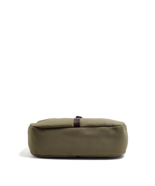 CLEDRAN(クレドラン)の「【帆布×本革 A4収納可能】CL3755 GRAN 2WAY BAG(ショルダーバッグ・レディース・オリーブ/サンドベージュ/ブラック・FREE)」の7枚目の写真