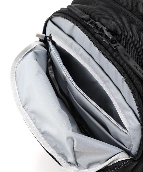 Aer(エアー)の「Aer(エアー)Travel Pack 4 28L AER-21070(バックパック/リュック・メンズ・ブラック・F)」の4枚目の写真