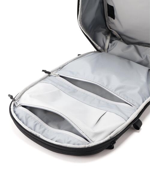 Aer(エアー)の「Aer(エアー)Travel Pack 4 28L AER-21070(バックパック/リュック・メンズ・ブラック・F)」の6枚目の写真