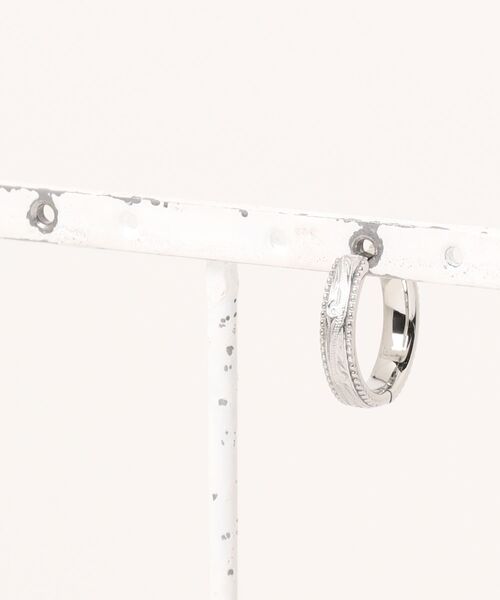 IRIEBEACH（アイリービーチ）の「Milgrain hoop pierce/【ハワイアンジュエリー】【サージカルステンレス】【金属アレルギー対応】【IRIEBEACH / アイリービーチ】つけっぱなしOK（ピアス（片耳用）・レディース・ゴールド/ピンク/シルバー・FREE）」の11枚目の写真