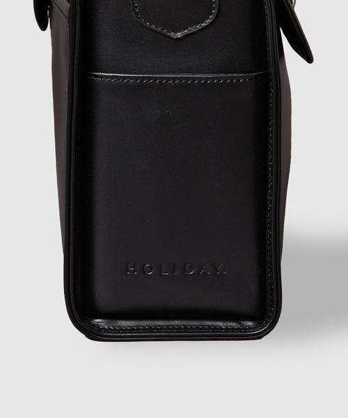 HOLIDAY（ホリデイ）の「LEATHER FLAP BAG M レザーフラックバッグM（ショルダーバッグ・レディース・ブラック・ONE SIZE）」の3枚目の写真