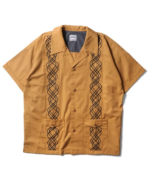 HOUSTON(ヒューストン)の「HOUSTON コード刺繍オープンカラーシャツ(WAIST POKET)(シャツ/ブラウス・メンズ・オフホワイト/チャコール/ブラウン系その他・MEDIUM/LARGE/X-LARGE/XX-LARGE)」の3枚目の写真