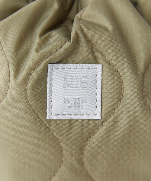 MIS（エムアイエス）の「MIS/エムアイエス MILITARY QUILTED EFFECTS BAG ミリタリーキルトエフェクトバッグ ミニバッグ 巾着ポーチ 小物入れ 2026年 夏 夏服（ハンドバッグ・レディース・ブラック/ベージュ/グリーン/ブルー/イエロー/ピンク・FREE）」の16枚目の写真