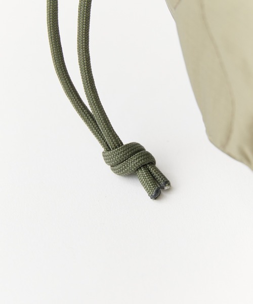 MIS（エムアイエス）の「MIS/エムアイエス MILITARY QUILTED EFFECTS BAG ミリタリーキルトエフェクトバッグ ミニバッグ 巾着ポーチ 小物入れ 2026年 夏 夏服（ハンドバッグ・レディース・ブラック/ベージュ/グリーン/ブルー/イエロー/ピンク・FREE）」の18枚目の写真