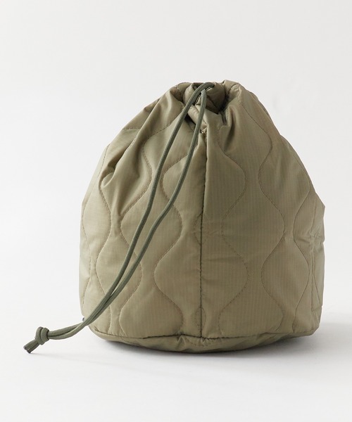 MIS（エムアイエス）の「MIS/エムアイエス MILITARY QUILTED EFFECTS BAG ミリタリーキルトエフェクトバッグ ミニバッグ 巾着ポーチ 小物入れ 2026年 夏 夏服（ハンドバッグ・レディース・ブラック/ベージュ/グリーン/ブルー/イエロー/ピンク・FREE）」の21枚目の写真