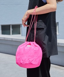 MIS（エムアイエス）の「MIS/エムアイエス MILITARY QUILTED EFFECTS BAG ミリタリーキルトエフェクトバッグ ミニバッグ 巾着ポーチ 小物入れ 2026年春夏（ハンドバッグ）」