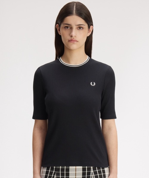 FRED PERRY(フレッドペリー)の「Twin Tipped Ribbed T-Shirt/ツインティップリブTシャツ(Tシャツ/カットソー・レディース・ブラック/ベージュ・10/8)」の5枚目の写真