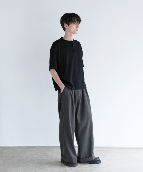 ETELIO(エテリオ)の「ワッフルヘンリーネックドローコードTシャツ(Tシャツ/カットソー・メンズ・チャコール/グレー/ブラック・L/M/XL/S)」の10枚目の写真