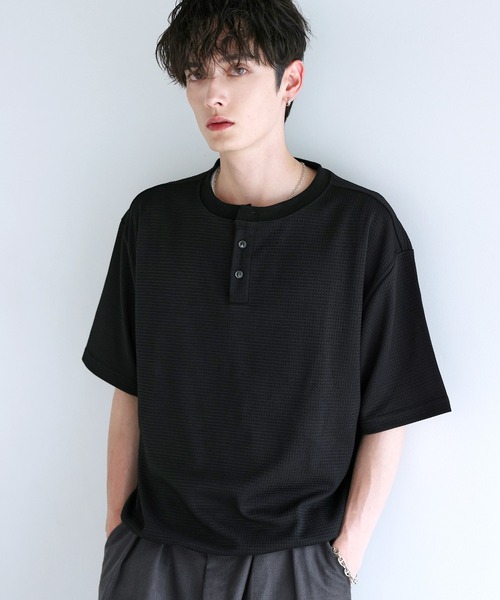 ETELIO(エテリオ)の「ワッフルヘンリーネックドローコードTシャツ(Tシャツ/カットソー・メンズ・チャコール/グレー/ブラック・L/M/XL/S)」の8枚目の写真