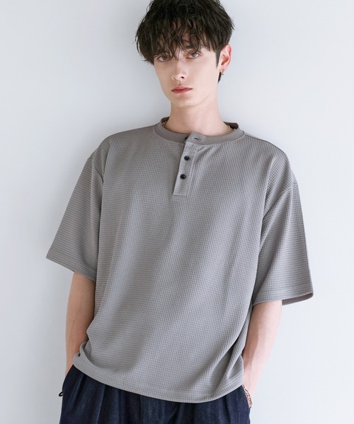 ETELIO(エテリオ)の「ワッフルヘンリーネックドローコードTシャツ(Tシャツ/カットソー・メンズ・チャコール/グレー/ブラック・L/M/XL/S)」の16枚目の写真