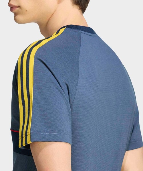 adidas（アディダス）の「アーセナルFC OG Tシャツ / アディダス adidas（Tシャツ/カットソー・メンズ・ブルー・X-LARGE/SMALL/MEDIUM/LARGE/XXX-LARGE/XX-LARGE）」の4枚目の写真