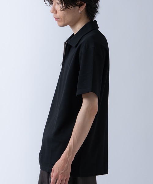 Crownor(クラウノアー)の「ハーフジップ 半袖シャツ(ポロシャツ・メンズ・ブラック/ベージュ/ホワイト・LARGE/MEDIUM)」の4枚目の写真
