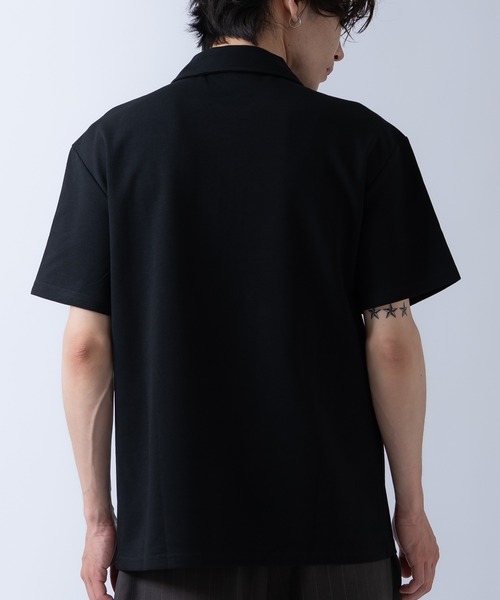 Crownor(クラウノアー)の「ハーフジップ 半袖シャツ(ポロシャツ・メンズ・ブラック/ベージュ/ホワイト・LARGE/MEDIUM)」の5枚目の写真