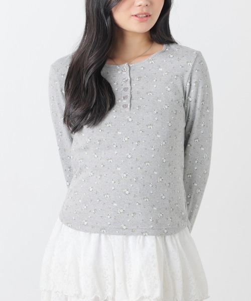Honeys（ハニーズ）の「小花柄ヘンリートップス（Tシャツ/カットソー・レディース・ホワイト系その他2/グレー系その他3/グレー系その他2/イエロー系その他2・L/S/M）」の3枚目の写真