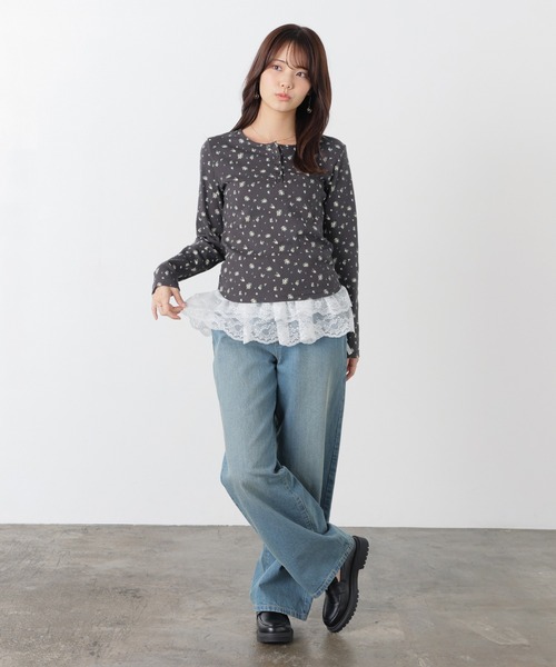 Honeys（ハニーズ）の「小花柄ヘンリートップス（Tシャツ/カットソー・レディース・ホワイト系その他2/グレー系その他3/グレー系その他2/イエロー系その他2・L/S/M）」の5枚目の写真