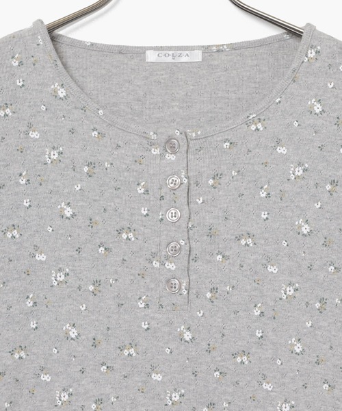 Honeys（ハニーズ）の「小花柄ヘンリートップス（Tシャツ/カットソー・レディース・ホワイト系その他2/グレー系その他3/グレー系その他2/イエロー系その他2・L/S/M）」の10枚目の写真