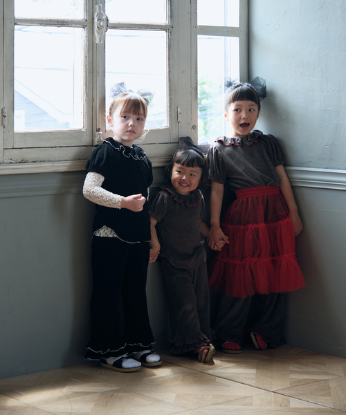 IENA ENFANT(イエナアンファン)の「【Uhr/ウーア】別注 pile frill tops(Tシャツ/カットソー・キッズ・グレー/ブラック・80/100/110)」の3枚目の写真