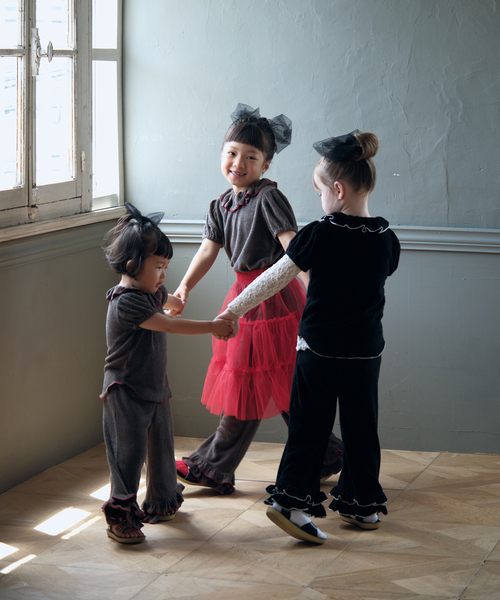 IENA ENFANT(イエナアンファン)の「【Uhr/ウーア】別注 pile frill tops(Tシャツ/カットソー・キッズ・グレー/ブラック・80/100/110)」の5枚目の写真