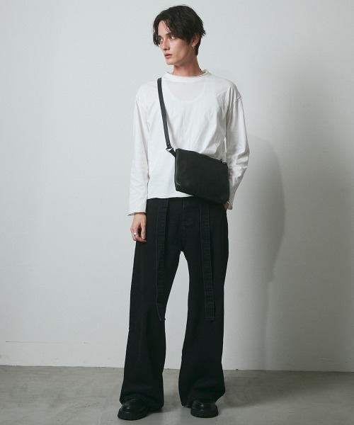 DAZE(デイズ)の「カットオフ クルーネック ロングスリーブTシャツ(Tシャツ/カットソー・メンズ・ブラック/ホワイト・SMALL/MEDIUM/LARGE)」の5枚目の写真
