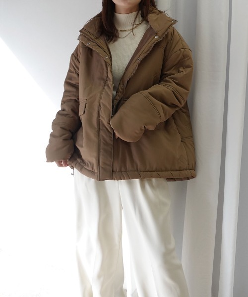 CORNERS(コーナーズ)の「スタンドカラーフェイクダウンブルゾン(ダウンジャケット/コート・レディース・モカ/アイボリー/ブラック・M)」の3枚目の写真