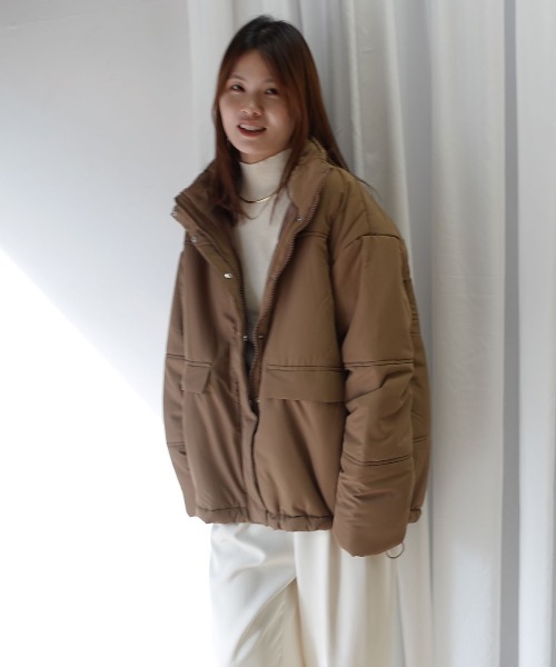 CORNERS(コーナーズ)の「スタンドカラーフェイクダウンブルゾン(ダウンジャケット/コート・レディース・モカ/アイボリー/ブラック・M)」の20枚目の写真