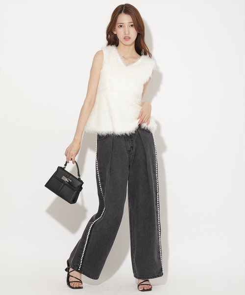 AND COUTURE(アンドクチュール)の「ソフトシャギーペプラムトップス(キャミソール・レディース・モカ/ピンク/ホワイト・FREE)」の4枚目の写真