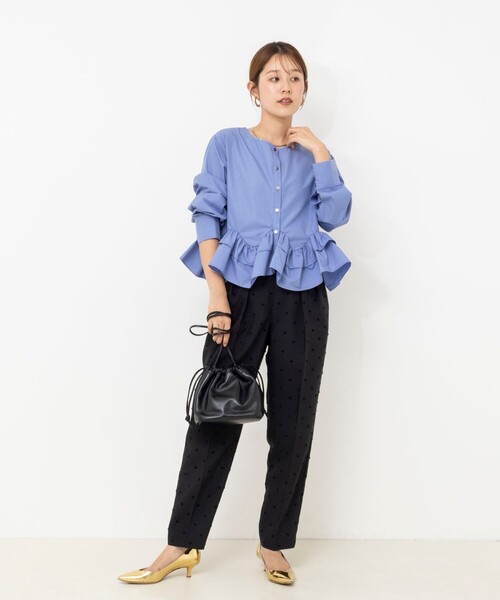 NOLLEY’S(ノーリーズ)の「ウォッシャブル2WAYペプラムフリルブラウス(シャツ/ブラウス・レディース・サックスブルー/ブラック/ホワイト・38)」の9枚目の写真