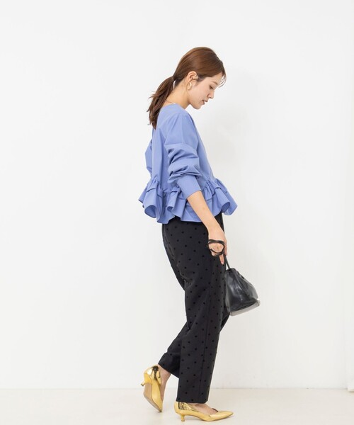NOLLEY’S(ノーリーズ)の「ウォッシャブル2WAYペプラムフリルブラウス(シャツ/ブラウス・レディース・サックスブルー/ブラック/ホワイト・38)」の10枚目の写真