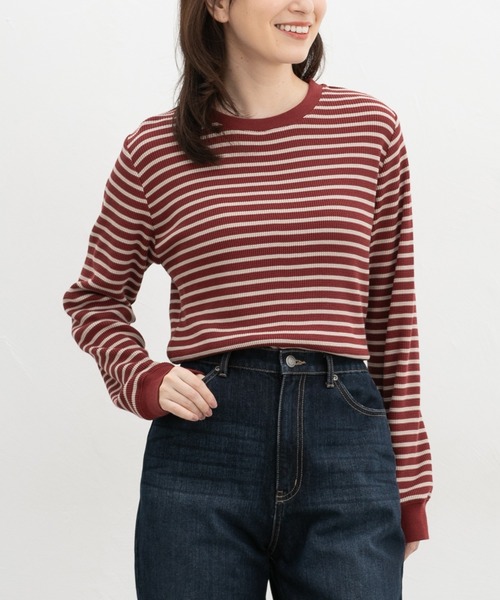 Honeys(ハニーズ)の「総柄ワッフルTシャツ(Tシャツ/カットソー・レディース・ベージュ系その他2/グレー系その他2/レッド系1/グレー系1/ブルー系1/レッド系その他2/ブラック×ベージュ/アイボリー系1・L/S/M/LL)」の7枚目の写真