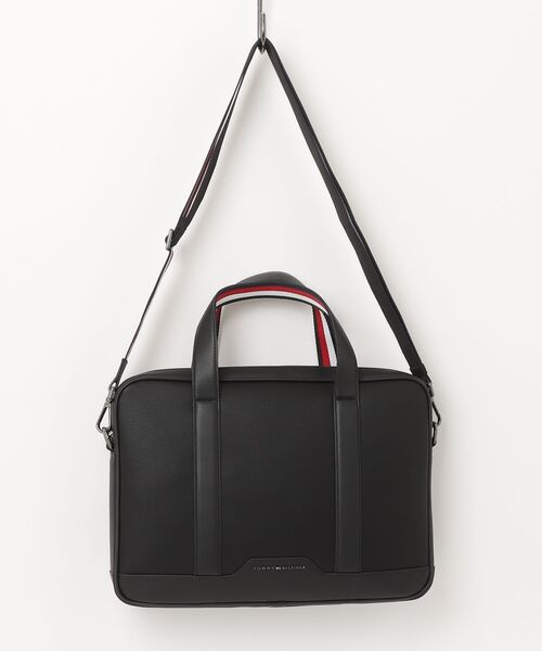 TOMMY HILFIGER(トミーヒルフィガー)の「テスクチャードコンピューターバッグ(ビジネスバッグ・メンズ・ブラック・FREE)」の1枚目の写真
