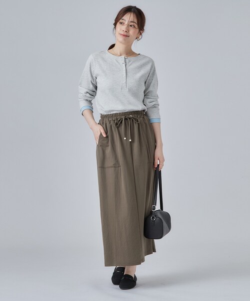 SHOO・LA・RUE(シューラルー)の「【洗濯機可/S-LL】縦ラインですっきり お袖配色リブトップス(Tシャツ/カットソー・レディース・ブラック/ライトグレー/ホワイト・04/03/02/01)」の14枚目の写真