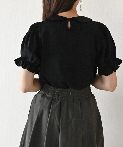 Neige(ネージュ)の「丸襟フリルスリーブトップス(Tシャツ/カットソー・レディース・ブラック・ONE SIZE)」の3枚目の写真