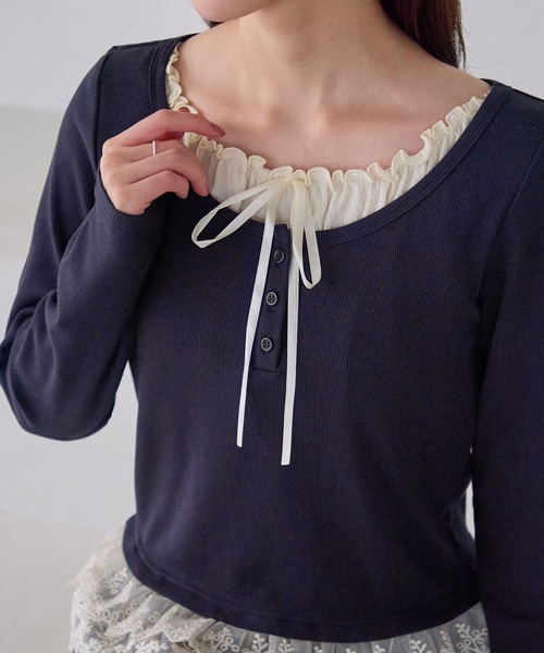 CHAN ME(チャンミ)の「裾ティアードレースフリルレイヤード風長袖トップス(Tシャツ/カットソー・レディース・ネイビー/ブラック/アイボリー・MEDIUM/LARGE/X-LARGE)」の9枚目の写真