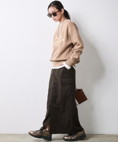 CHIC STYLE（シックスタイル）の「綿100％ピグメント染裏起毛クルーネックスウェット＜大きいサイズ有＞シックスタイル（スウェット・レディース・ライトブルー/グレー/モカ・3L/M/LL/5L/L/4L）」の14枚目の写真