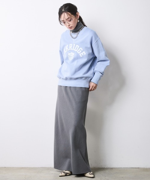 CHIC STYLE（シックスタイル）の「綿100％ピグメント染裏起毛クルーネックスウェット＜大きいサイズ有＞シックスタイル（スウェット・レディース・ライトブルー/グレー/モカ・3L/M/LL/5L/L/4L）」の5枚目の写真