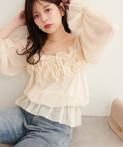 natural couture(ナチュラルクチュール)の「スクエアネックフリルブラウス(シャツ/ブラウス・レディース・ピンク系その他/アイボリー・FREE)」の1枚目の写真