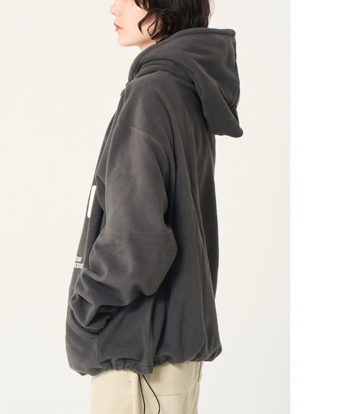 CORISCO(コリスコ)の「フリースロゴ柄プルパーカー(M1)(パーカー・メンズ・レッド/ブルー/ブラック/グレー・MEDIUM/LARGE/X-LARGE)」の9枚目の写真