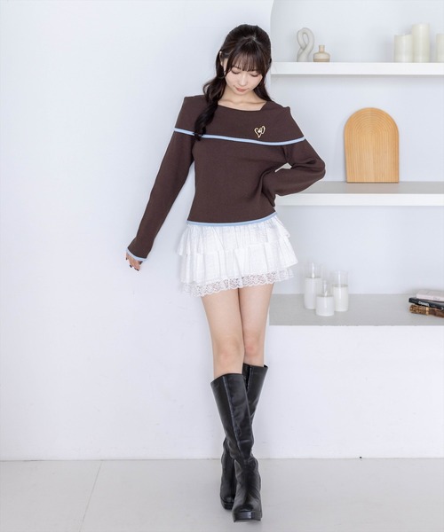clear（クリア）の「ブローチ付きオフショルニットトップス［骨格ウェーブ／上品／デート］（ニット/セーター・レディース・アイボリー/レッド/ネイビー/グレー/ブラック/ブラウン・F）」の13枚目の写真