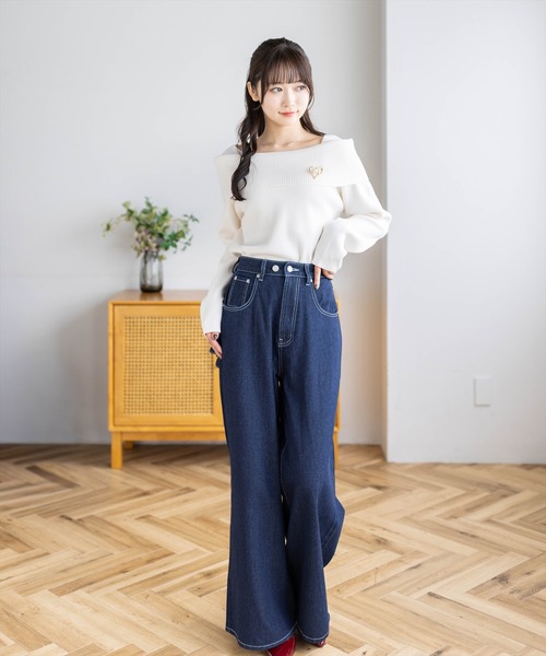 clear（クリア）の「ブローチ付きオフショルニットトップス［骨格ウェーブ／上品／デート］（ニット/セーター・レディース・アイボリー/レッド/ネイビー/グレー/ブラック/ブラウン・F）」の16枚目の写真