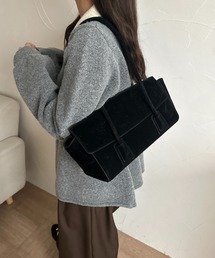 【apres jour clair】フェイクスエードフラップバッグ