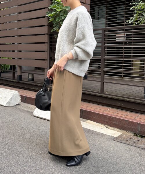Jena espace merveilleux(ジェナ エスパスメルヴェイユ)の「ラメフェザーソフトニット 秋冬ニット(ニット/セーター・レディース・ライトグレー/ネイビー/ブラウン・FREE)」の9枚目の写真