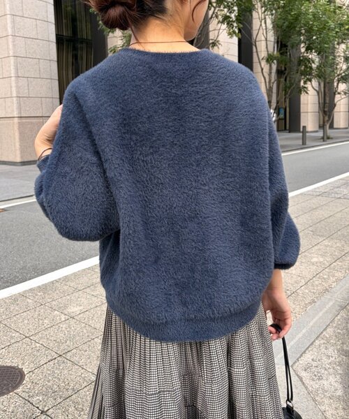 Jena espace merveilleux(ジェナ エスパスメルヴェイユ)の「ラメフェザーソフトニット 秋冬ニット(ニット/セーター・レディース・ライトグレー/ネイビー/ブラウン・FREE)」の17枚目の写真