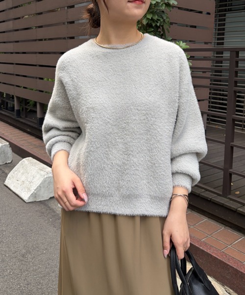 Jena espace merveilleux(ジェナ エスパスメルヴェイユ)の「ラメフェザーソフトニット 秋冬ニット(ニット/セーター・レディース・ライトグレー/ネイビー/ブラウン・FREE)」の4枚目の写真