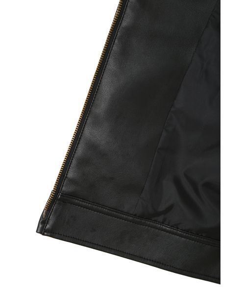 NATURAL BEAUTY BASIC（ナチュラルビューティーベーシック）の「【andGIRL 10月号掲載】フェイクレザーブルゾン（ブルゾン・レディース・ベージュ/ダークベージュ/ブラック・MEDIUM/SMALL/LARGE）」の4枚目の写真