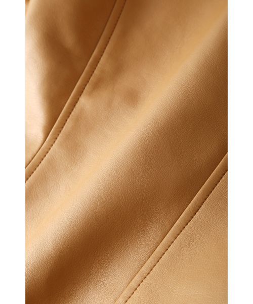 NATURAL BEAUTY BASIC（ナチュラルビューティーベーシック）の「【andGIRL 10月号掲載】フェイクレザーブルゾン（ブルゾン・レディース・ベージュ/ダークベージュ/ブラック・MEDIUM/SMALL/LARGE）」の7枚目の写真