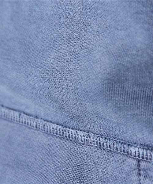 BEAMS PLUS(ビームスプラス)の「REMI RELIEF ATHLETIC / スウェットパーカ(パーカー・メンズ・ホワイト/ブラック/ネイビー・SMALL/MEDIUM/LARGE/X-LARGE)」の11枚目の写真